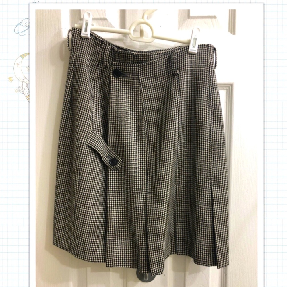Gray skirt size M